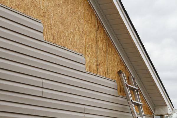 Professional Siding Patching